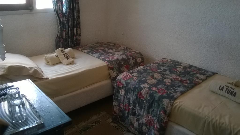 לה פלומה Hotel La Tuna מראה חיצוני תמונה